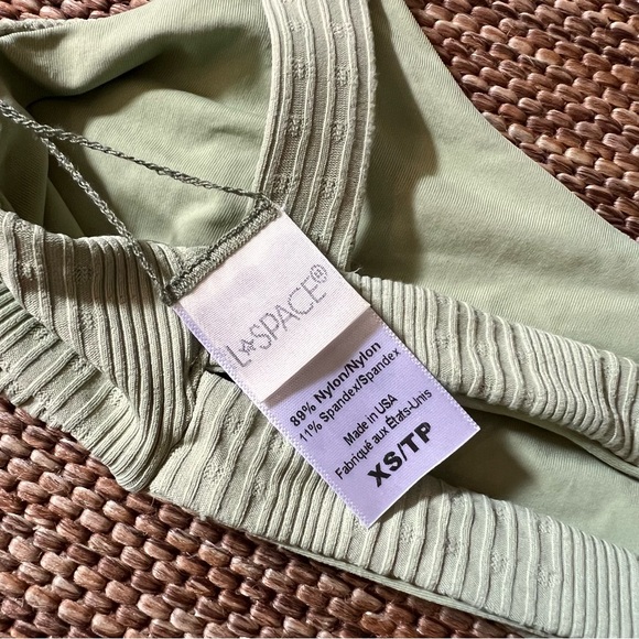 L Space Bikini Ribbed Top Green Size Small. In good condition. - Picture 4 of 4
